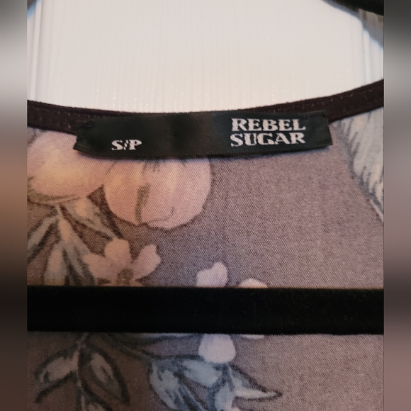 Burgundy dress - Picture 3 of 4